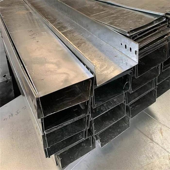 托盘式电缆桥架 (2)